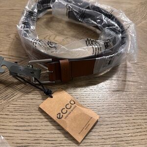 ECCO Men’s Per Leather Belt 40" Inch Walnut Brown Buckle Casual Formal NEW